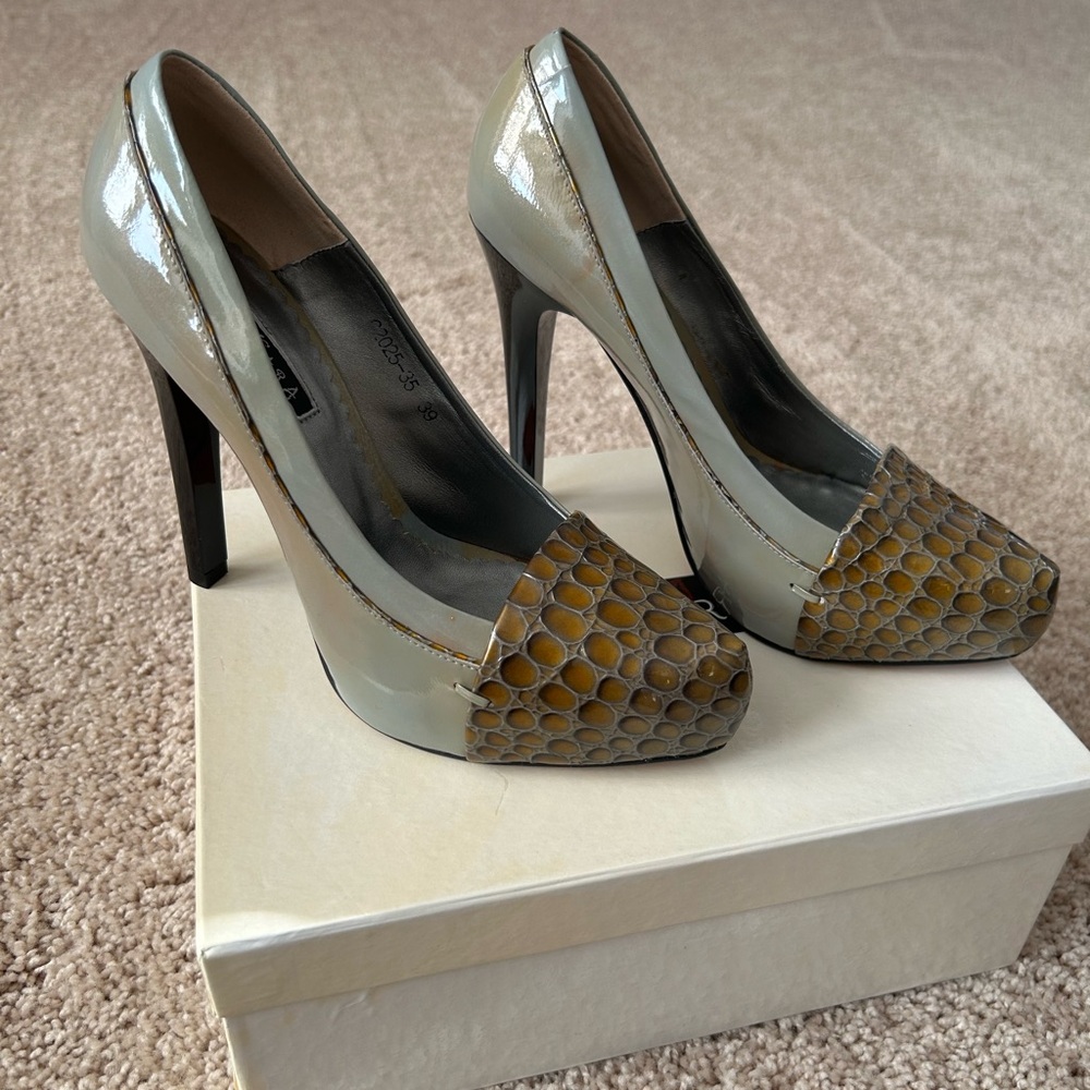 Elegant Greenish Gray and Brown Women's Heels